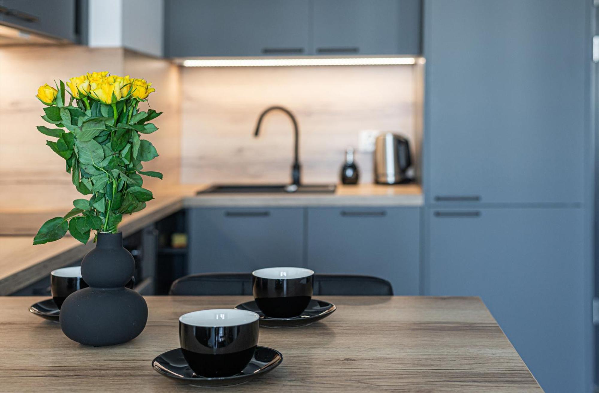 Novello Apartment *